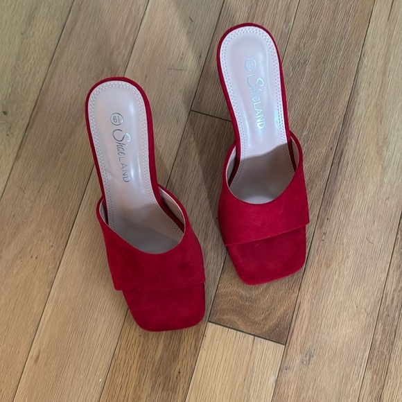 SHOE LAND | red faux suede heels | Size 6.5 - Picture 1 of 4